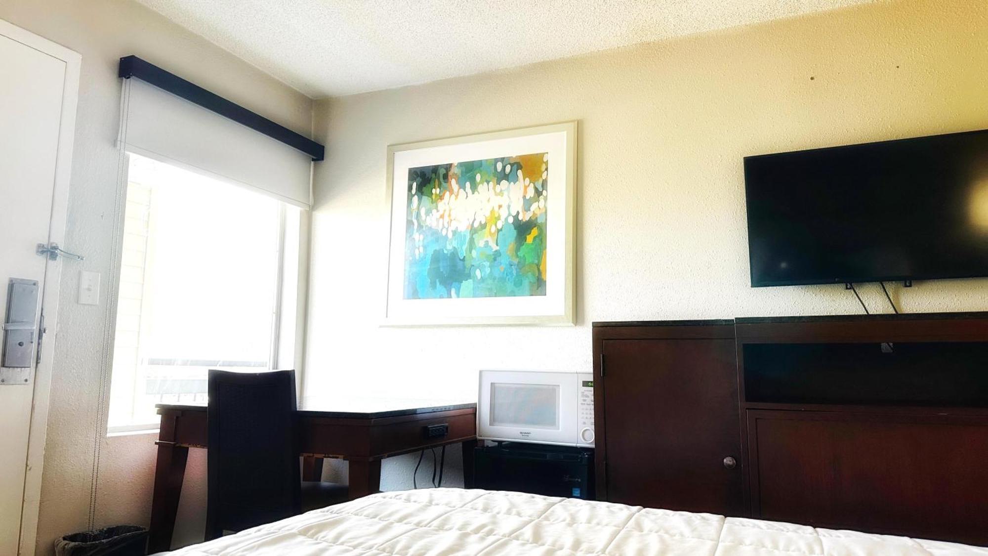 Baymont Inn And Suites By Wyndham Columbus / Near Osu Buitenkant foto