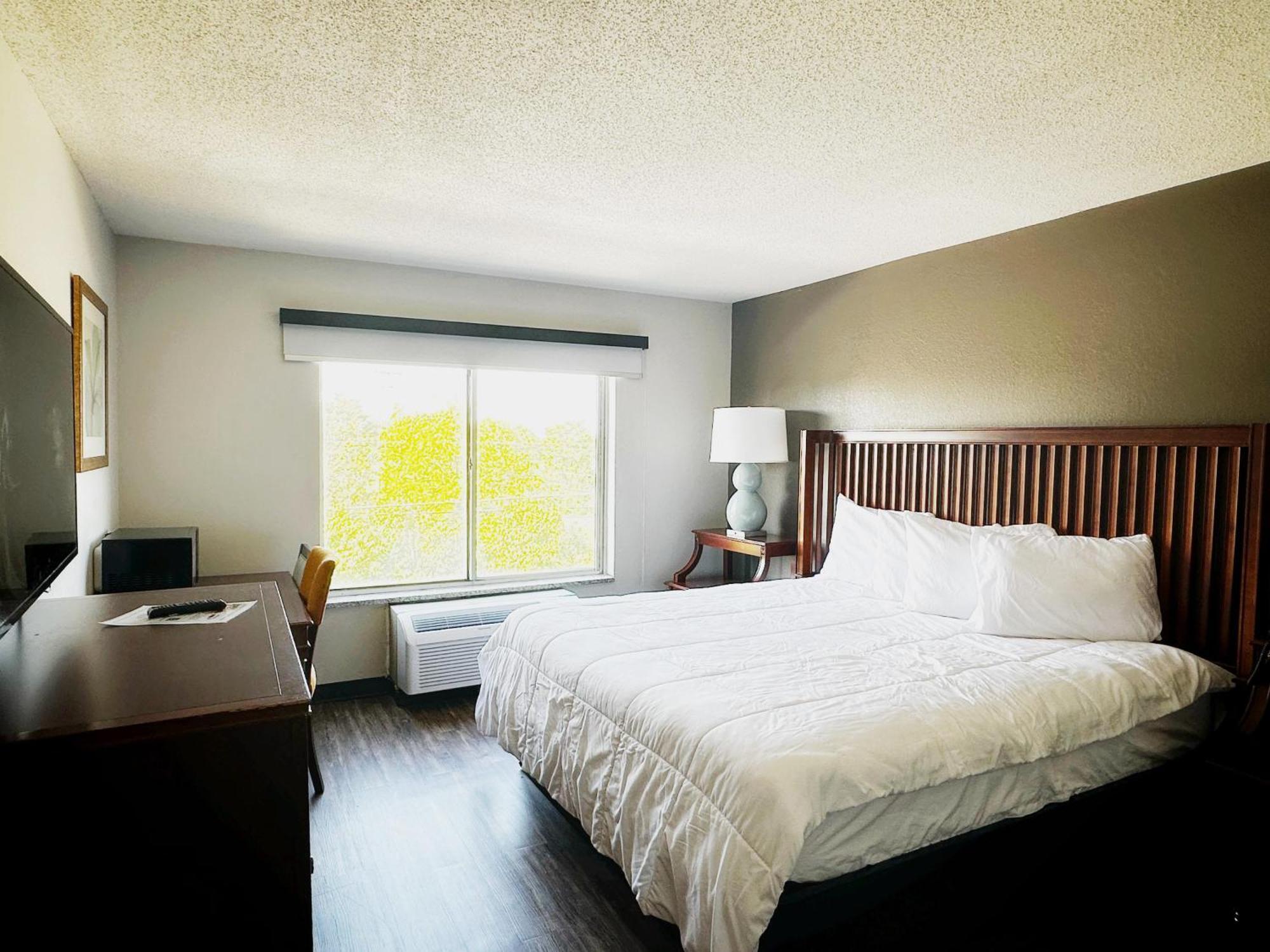 Baymont Inn And Suites By Wyndham Columbus / Near Osu Buitenkant foto