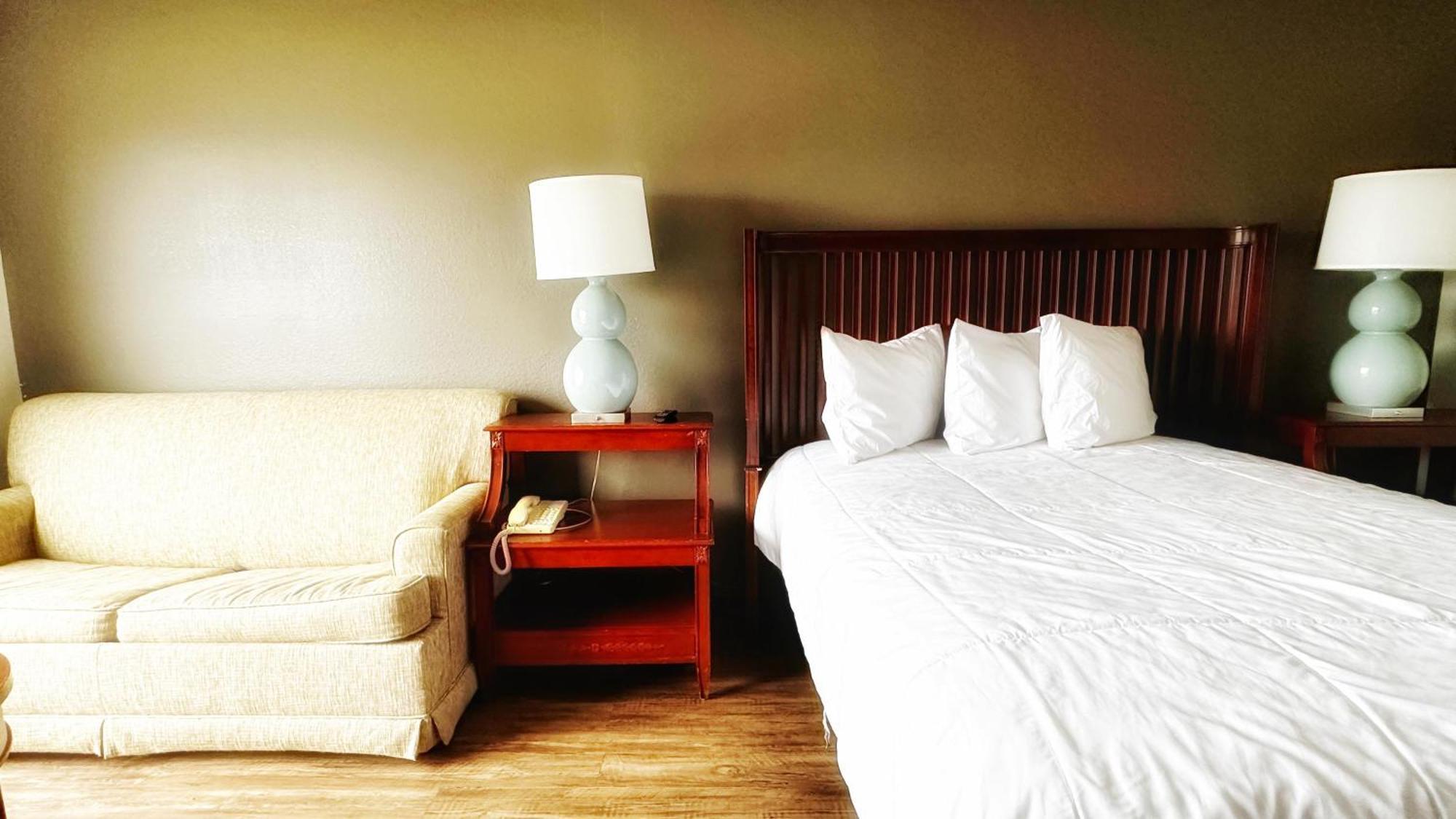 Baymont Inn And Suites By Wyndham Columbus / Near Osu Buitenkant foto
