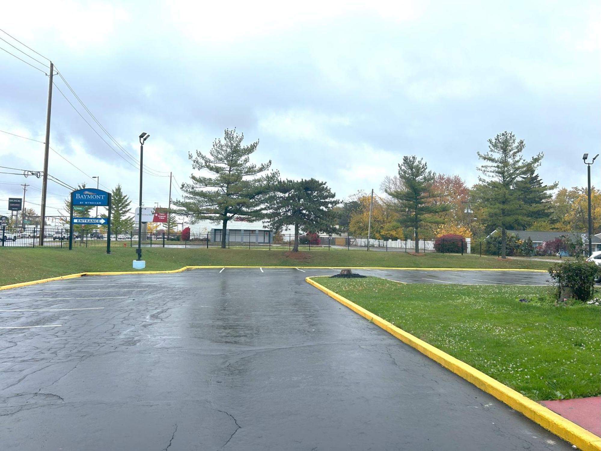 Baymont Inn And Suites By Wyndham Columbus / Near Osu Buitenkant foto